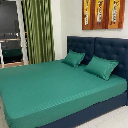 Sea View A Apartment Dehiwala-Mount Lavinia Bagian luar foto
