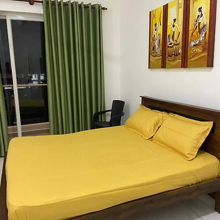 Sea View A Apartment Dehiwala-Mount Lavinia Bagian luar foto